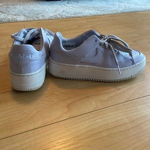 NIKE AIR FORCE ONE « LILAC »